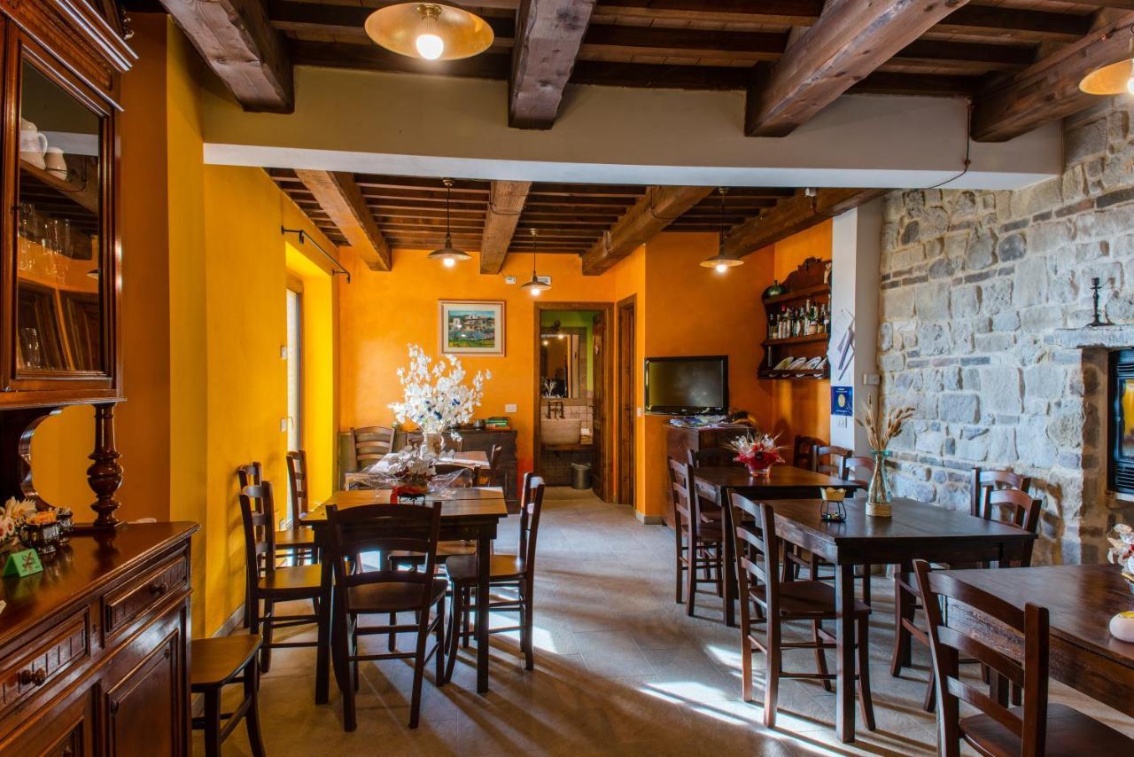 Locanda Della Rocca Sarnano Eksteriør billede